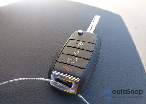 2016 Kia Sedona Lx z USA, uszkodzony, nr VIN KNDMB5C18G6107110